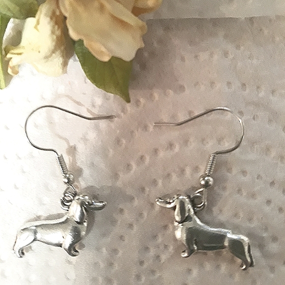 Doxie Dog Handmade Silver Charm Pendant Necklace 18"-22" chain lobster c… - Picture 6 of 8